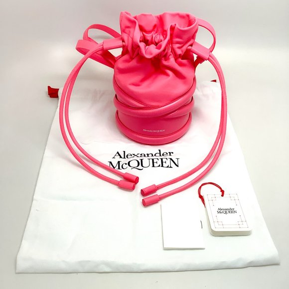 Alexander McQueen Neon Pink Soft Curve Drawstring Bag - Picture 7 of 7